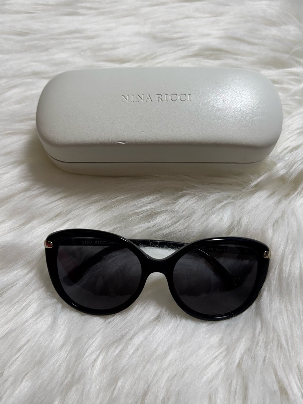 Nina Ricci Sunglasses – Made in France – Barely Worn